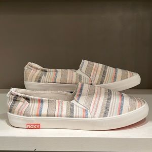 Roxy Slip on Sneaker Shoe Woman's Multicolor Stripe Size 9